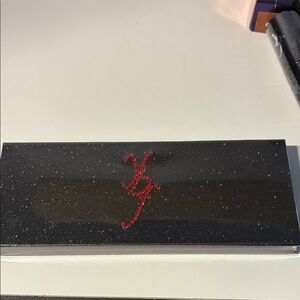 Black Shimmer Bronzer & Contour Palette - Black